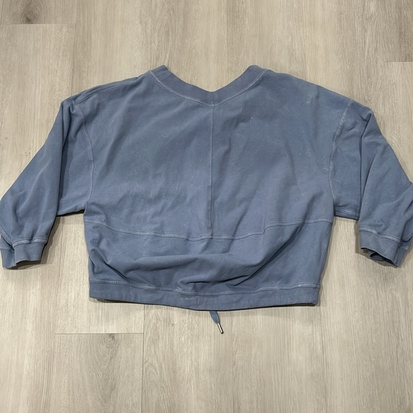 Lululemon Dare the Day Pullover - Picture 5 of 6